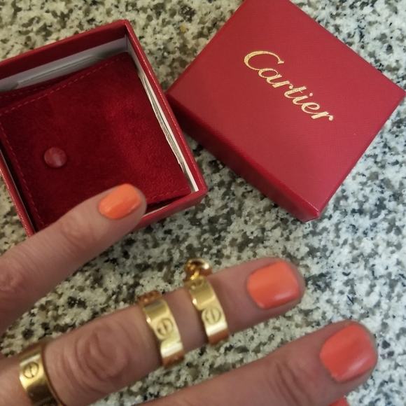 CARTIER 18K gold love earrings - Picture 10 of 16